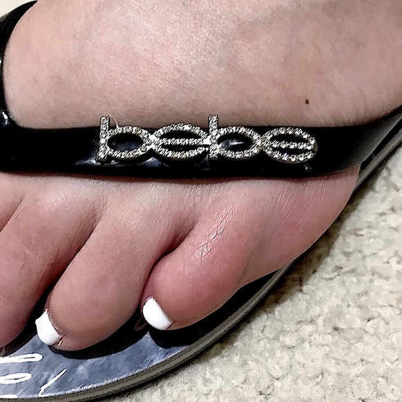 🆕🔥RARE BEBE SUPER CUTE FLIPFLOPS/BLACK&BEBE IN BLING SILVER MULTICOLORED INSOL - Picture 7 of 12